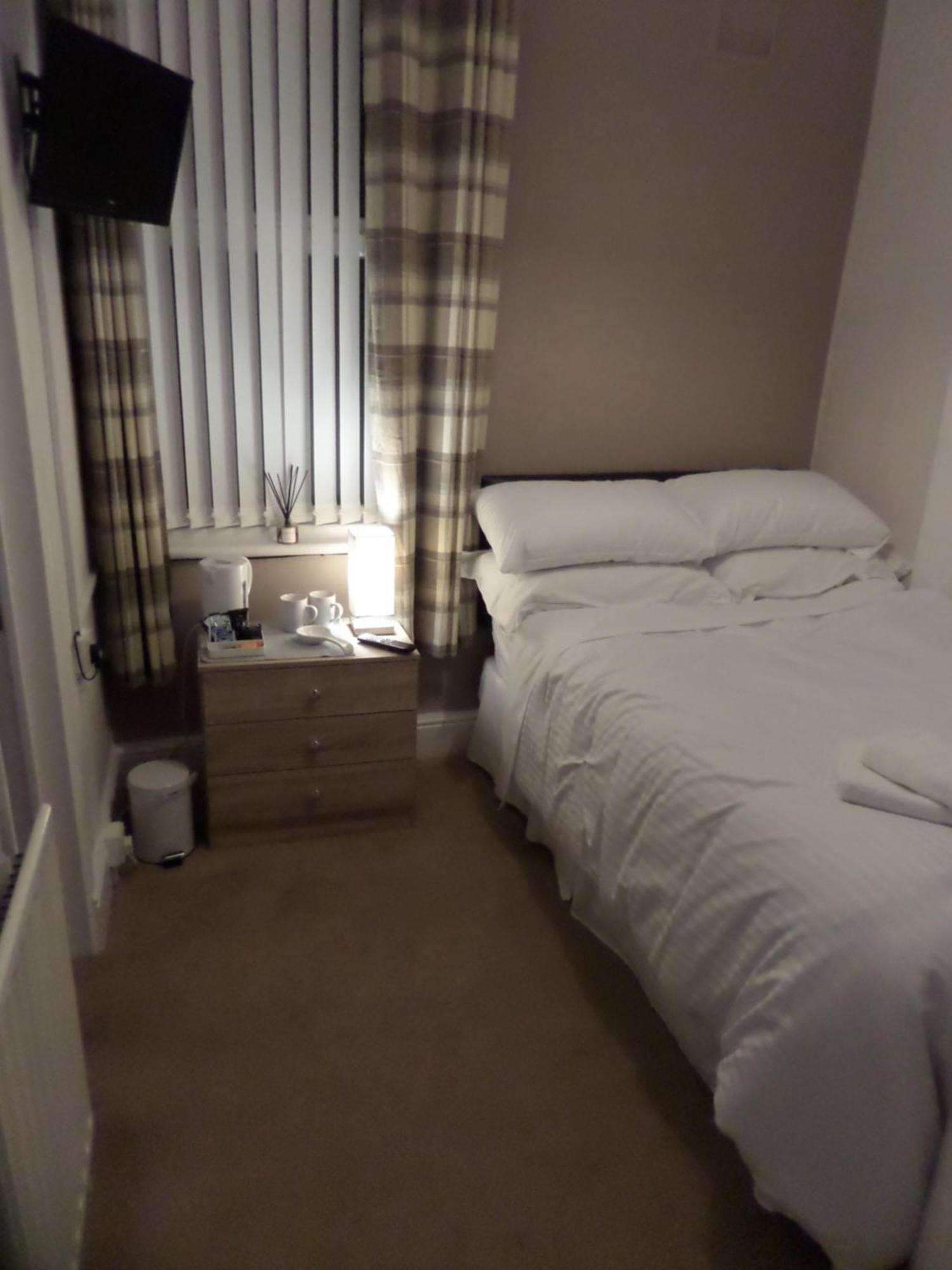 Nathans Guest House Blackpool Bagian luar foto